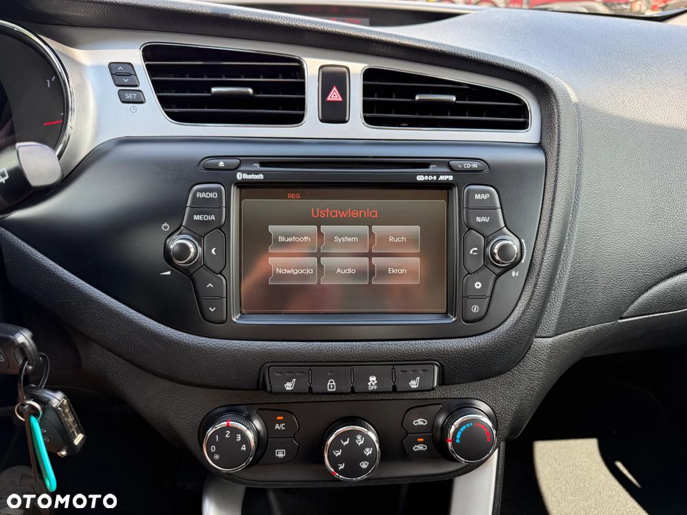 Kia Ceed 1.4 CVVT Dream Team Edition - 20
