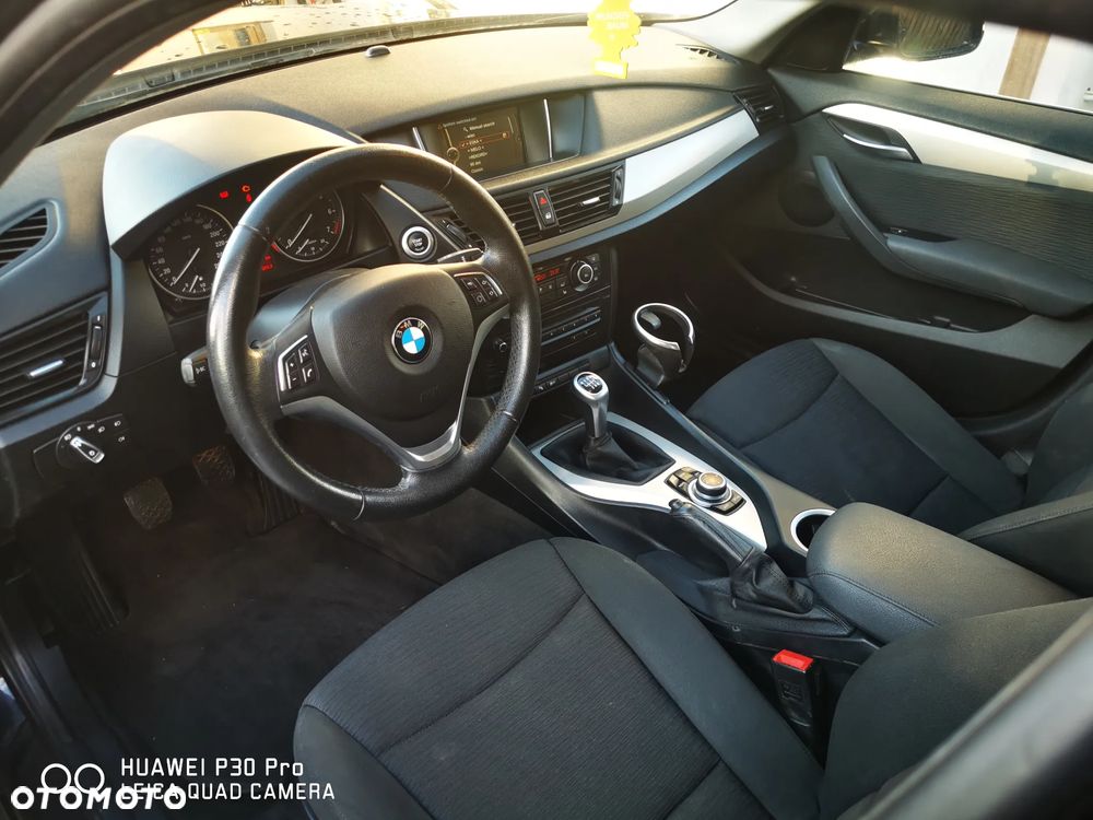 BMW X1 sDrive18i - 11