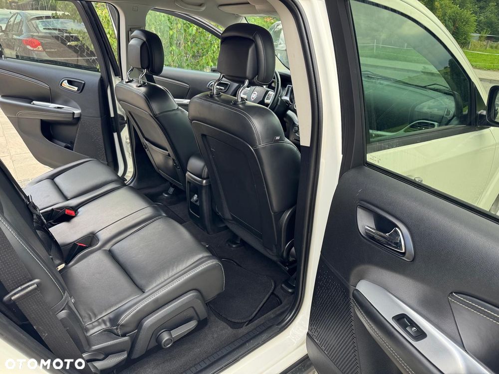 Fiat Freemont 2.0 Multijet Lounge AWD - 24