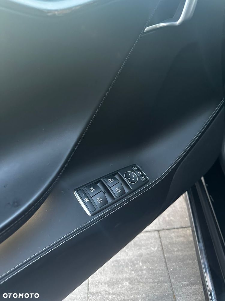 Tesla Model S 75 D - 28