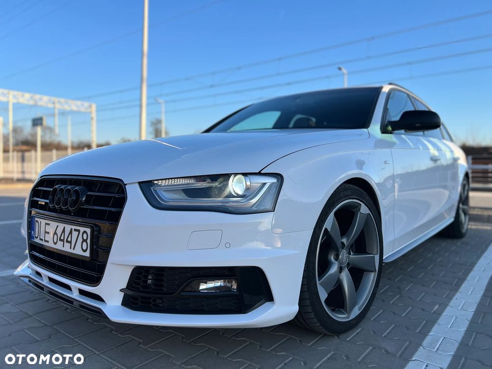 Audi A4 Avant 2.0 TDI DPF clean diesel quattro S tronic S line Sportpaket - 1