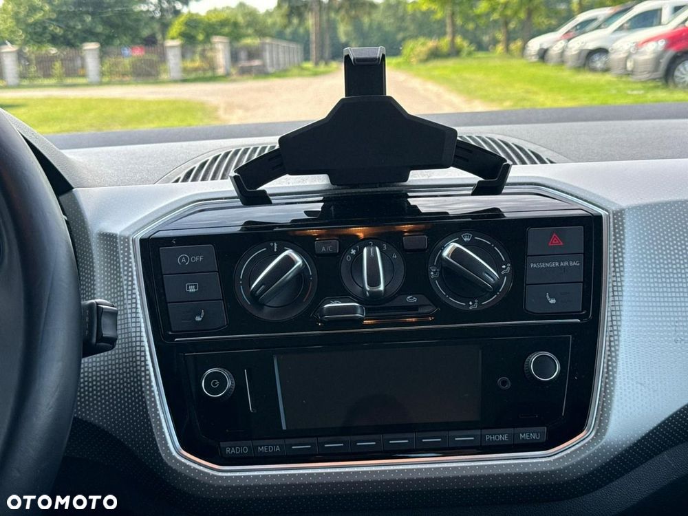 Volkswagen up! - 19