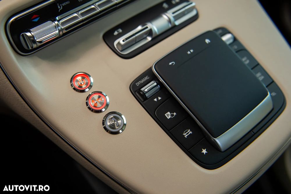 Mercedes-Benz V 300 d Extralang 4Matic 9G-TRONIC Exclusive - 18