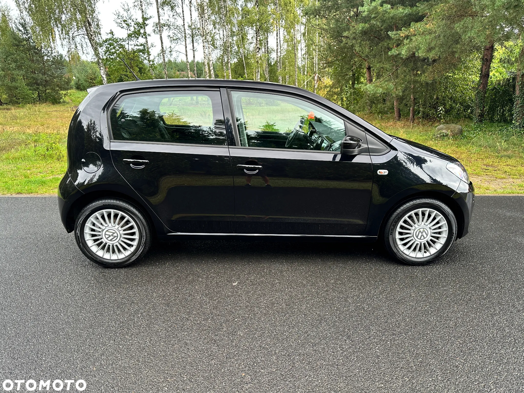 Volkswagen up! BlueMotion Technology high - 6