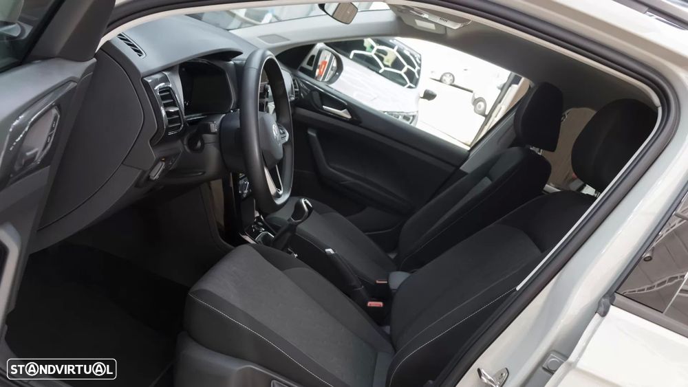 VW T-Cross 1.0 TSI Urban - 16