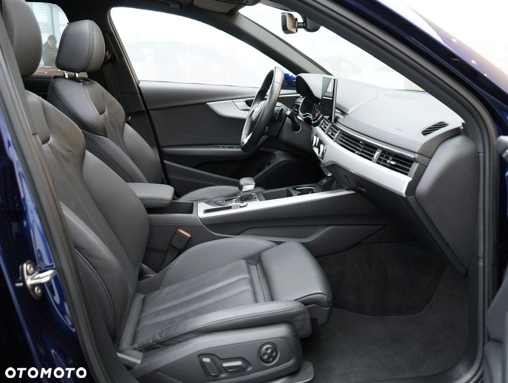 Audi A4 Limousine - 28