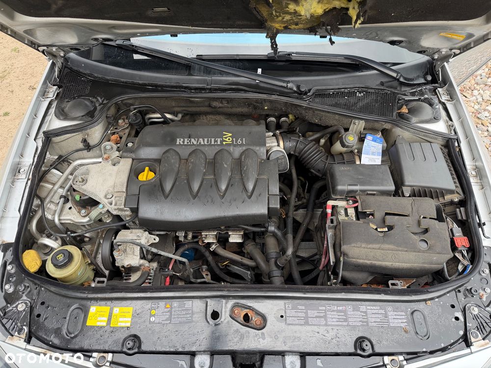 Renault Laguna 1.6 16V Avantage - 13
