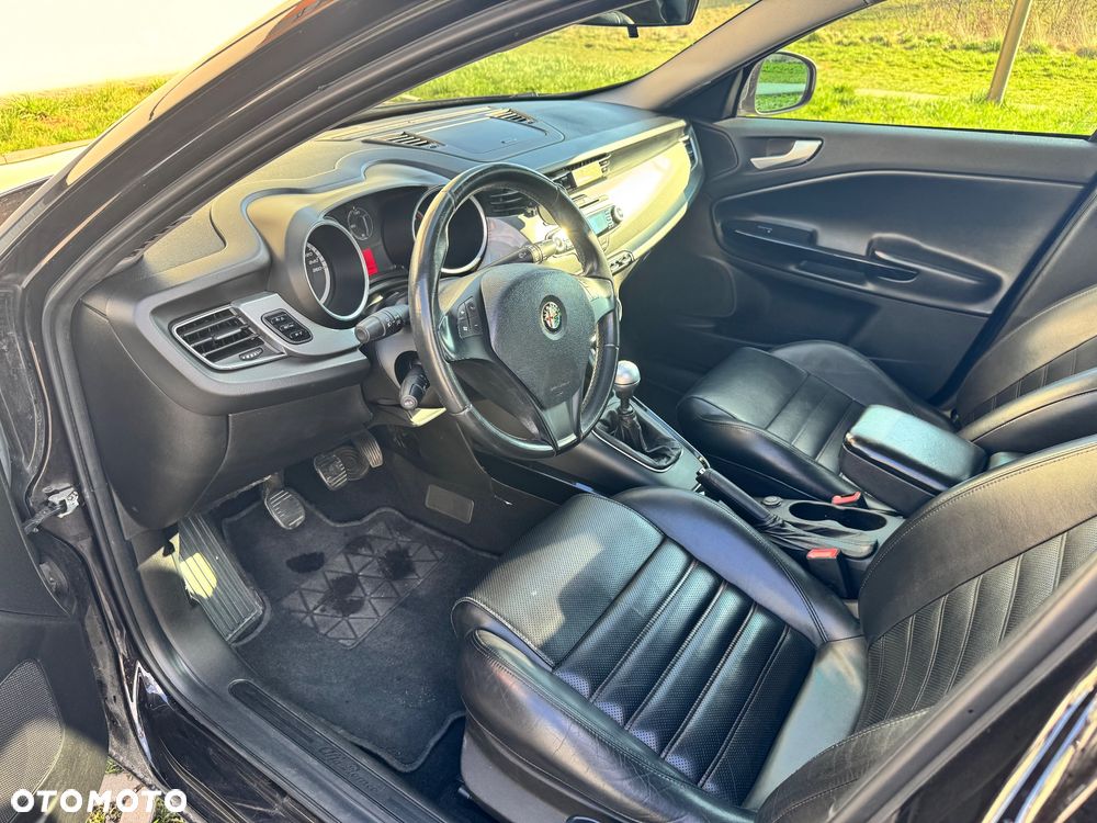 Alfa Romeo Giulietta 1.6 JTDM Distinctive - 11
