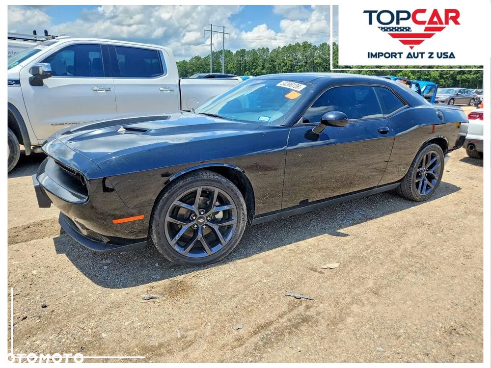 Dodge Challenger - 1