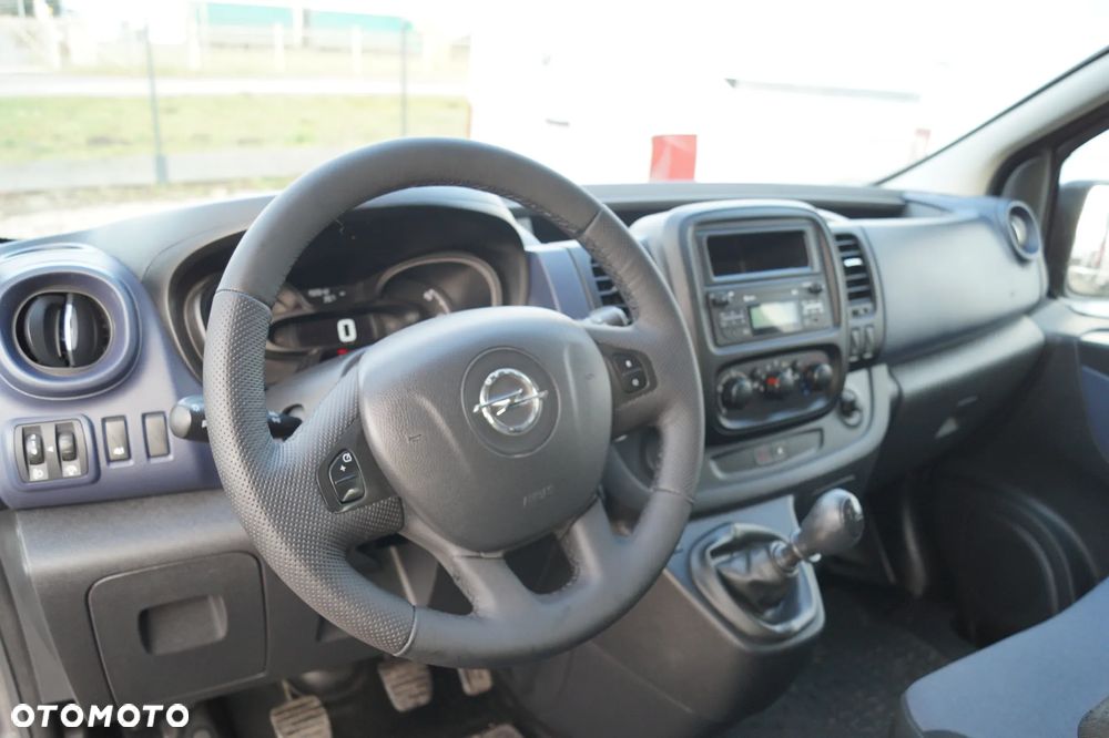 Opel Vivaro - 13