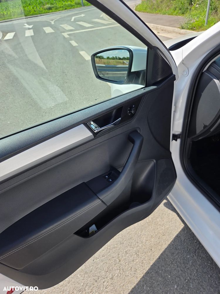 Skoda RAPID 1.6 TDI Style - 11