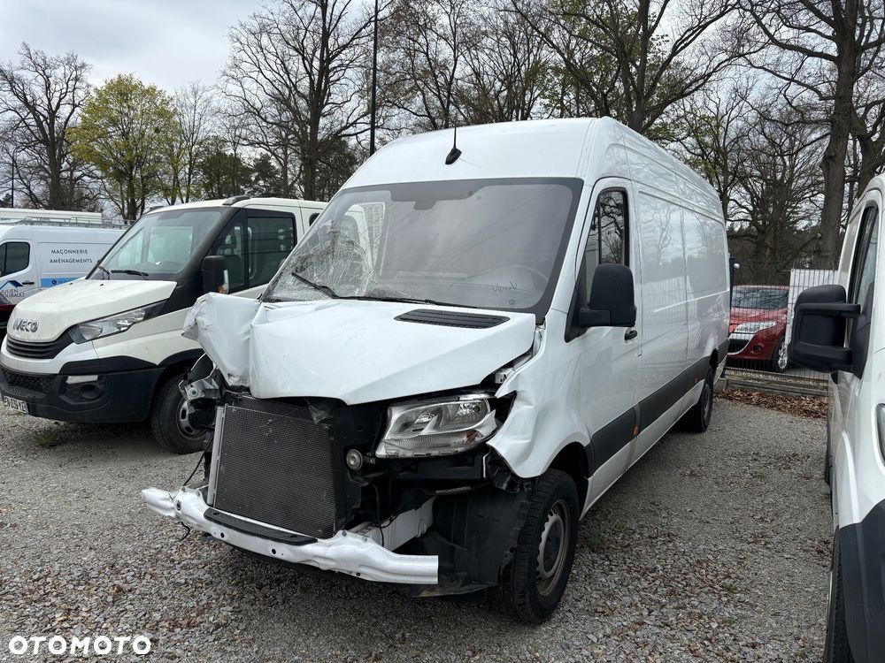 Mercedes-Benz Sprinter - 1