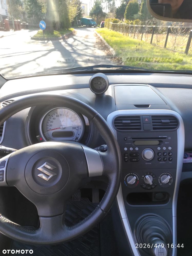 Suzuki Splash 1.2 GLX / Comfort - 2