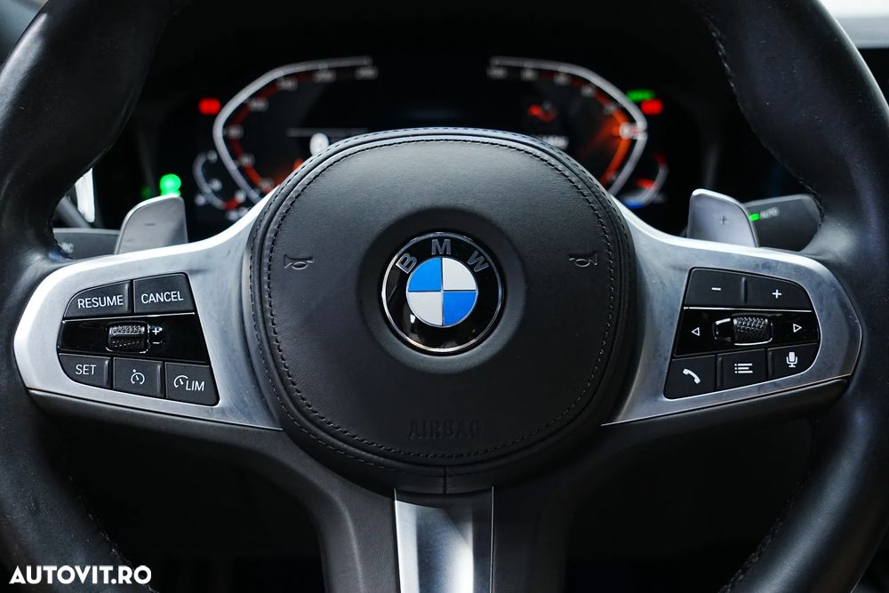 BMW Seria 3 320i AT - 36