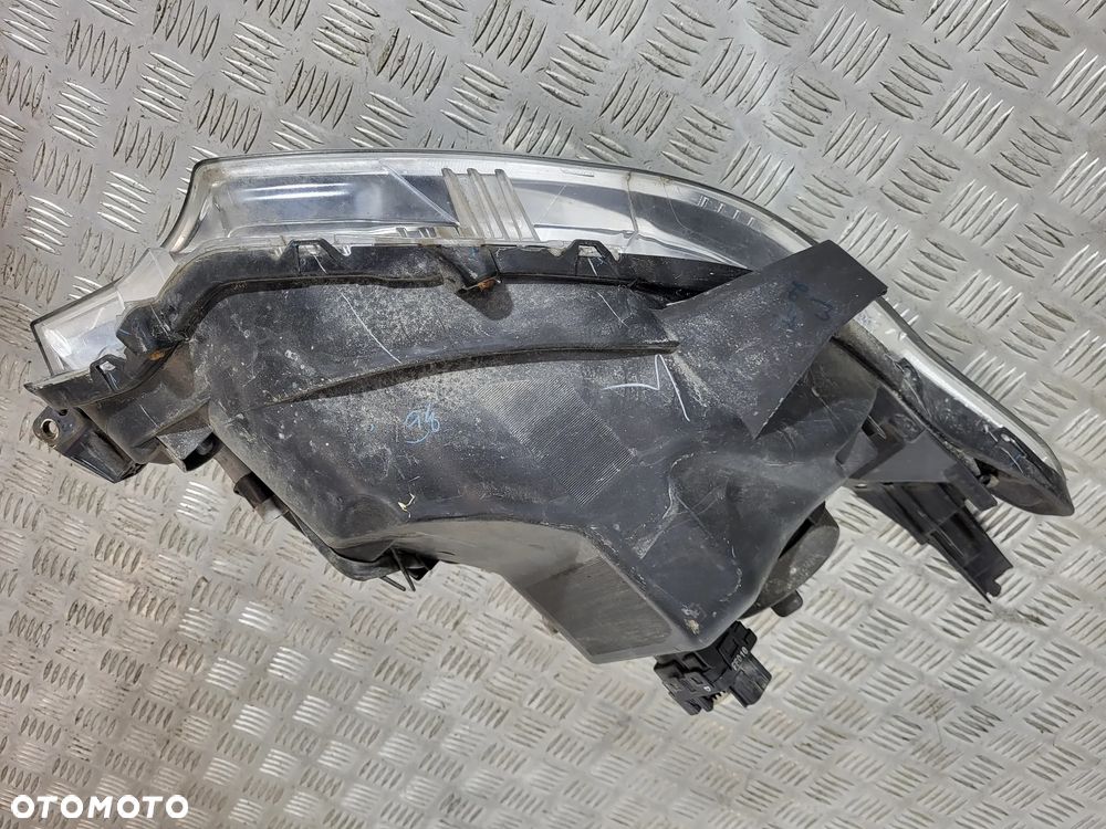 Fiat Fullback Lampa Lewy Przód - 4