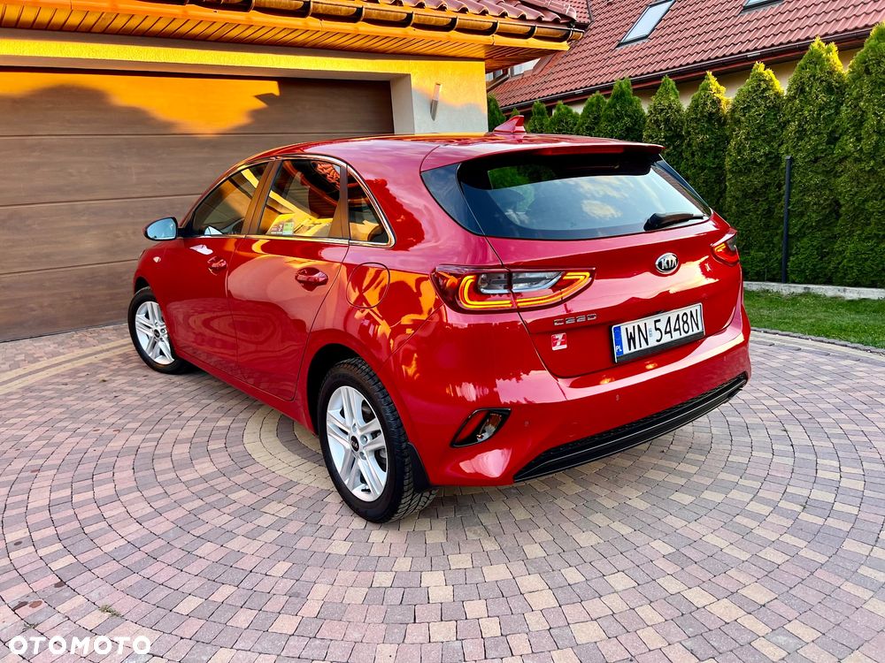 Kia Ceed 1.6 CRDi SCR M - 21