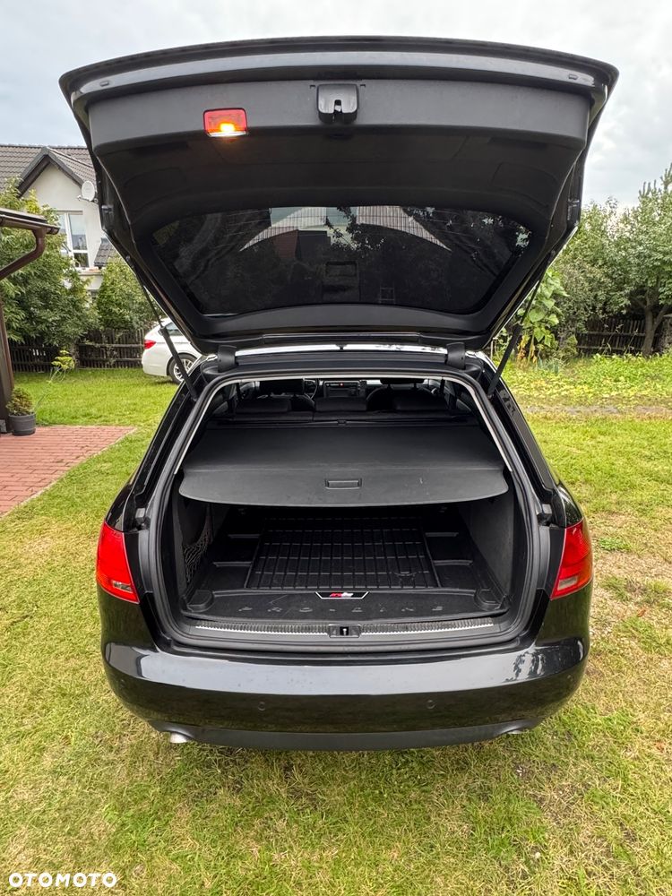 Audi A4 Avant 2.0 TDI DPF - 9