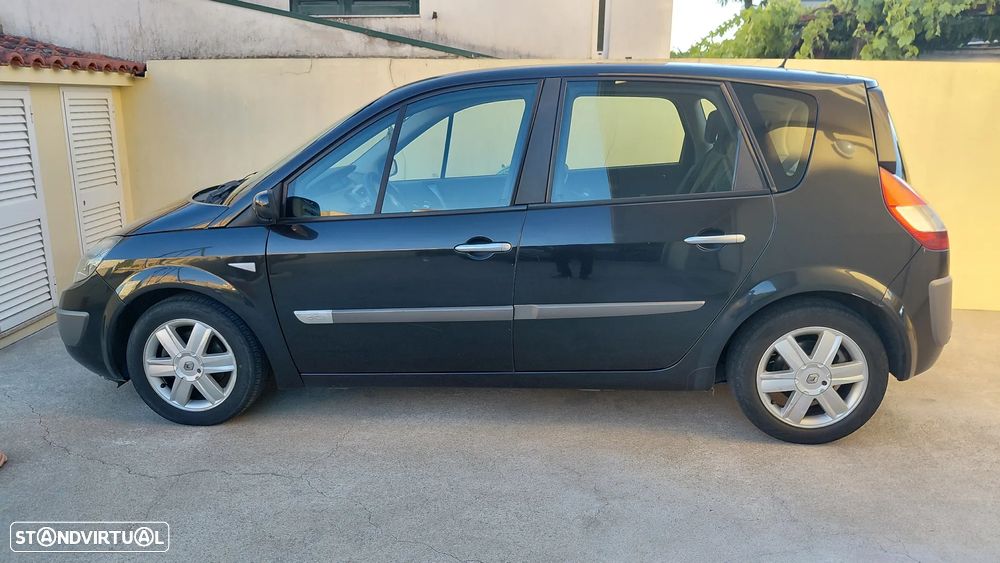 Renault Scénic 1.5 dCi Confort - 2