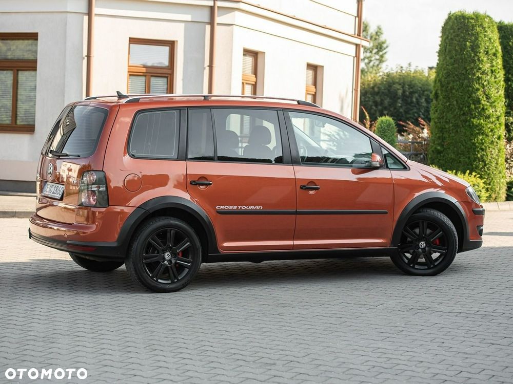 Volkswagen Touran 1.4 TSI Cross - 18