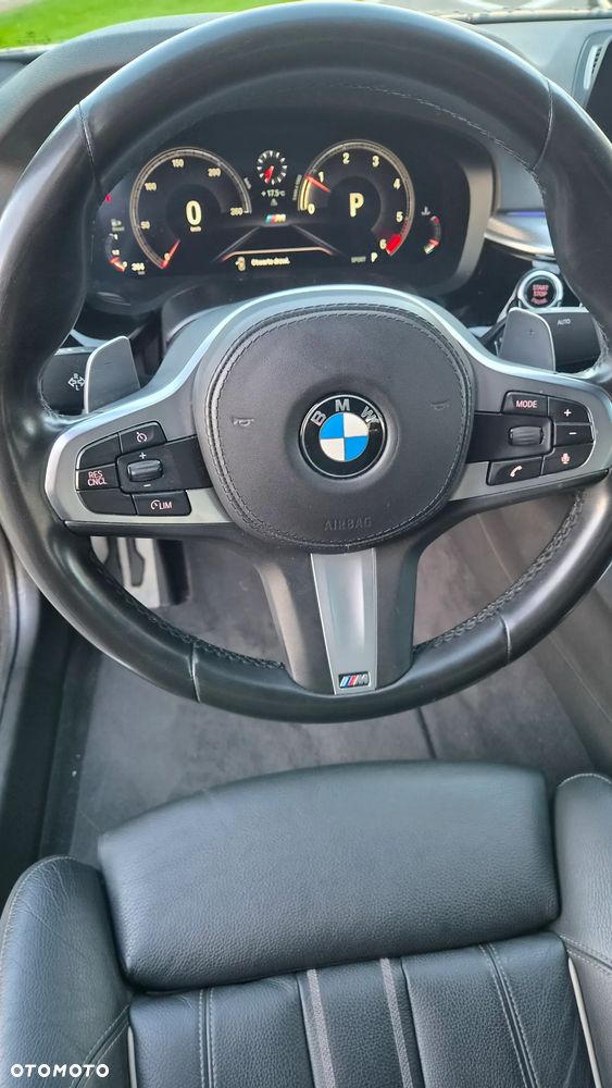 BMW Seria 5 520d xDrive - 21