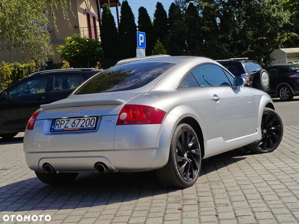 Audi TT Coupé 1.8 T quattro - 11