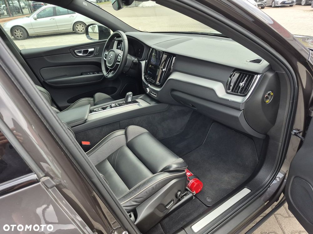 Volvo XC 60 - 16