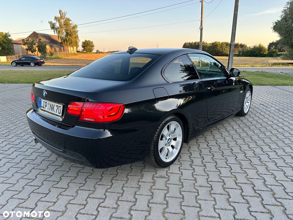 BMW Seria 3 320d M Sport Edition - 8