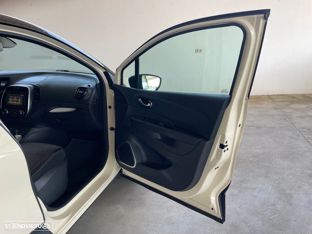 Renault Captur 1.3 TCe Exclusive - 16