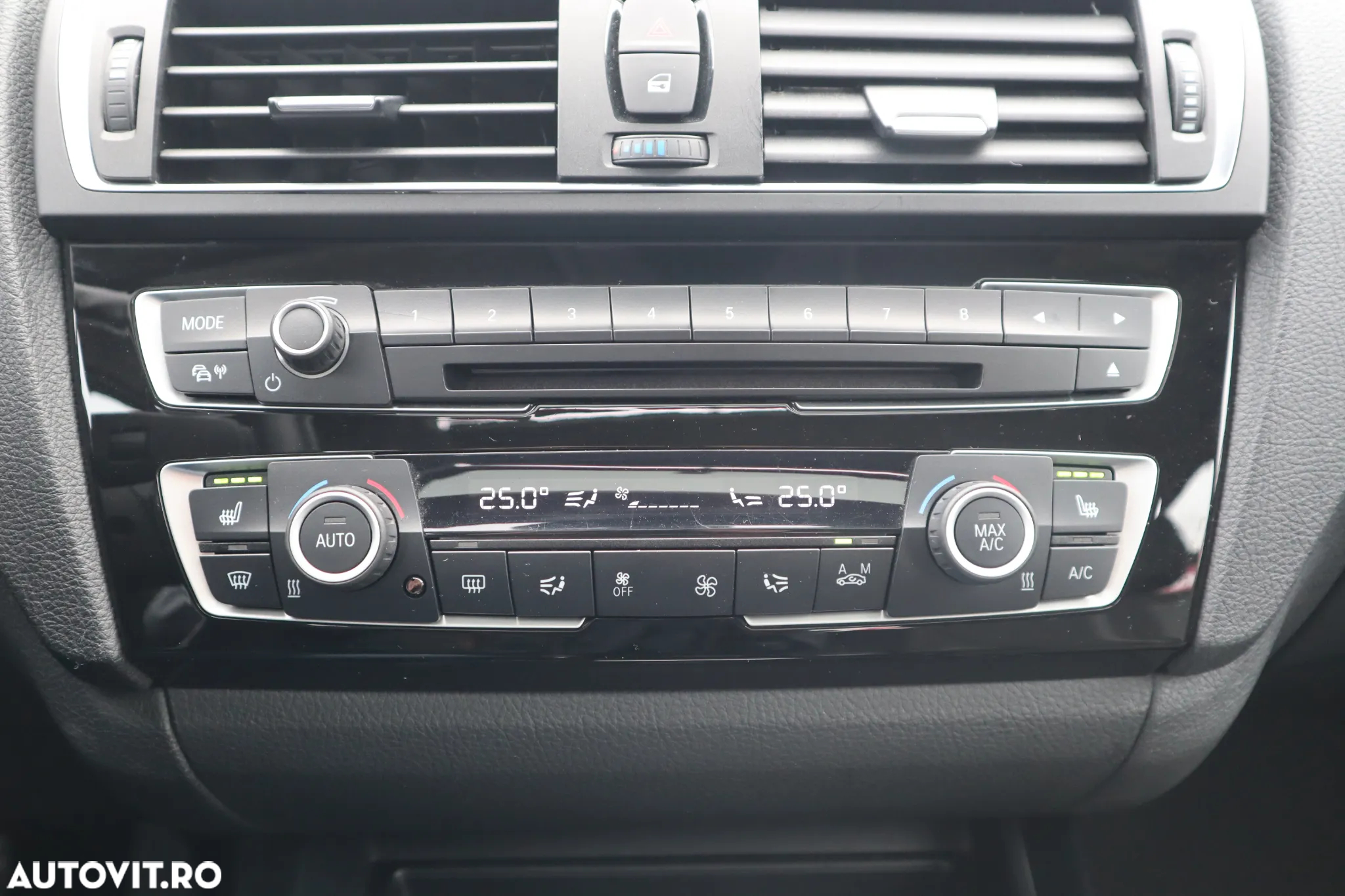 BMW Seria 1 120i Aut. Urban Line - 22