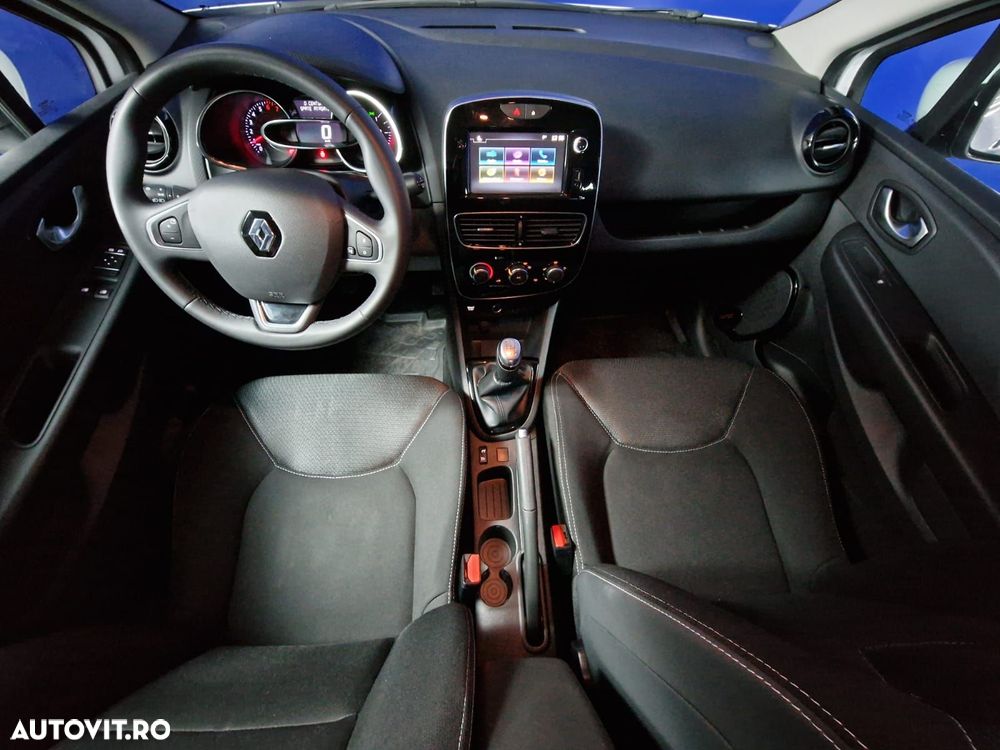 Renault Clio - 14
