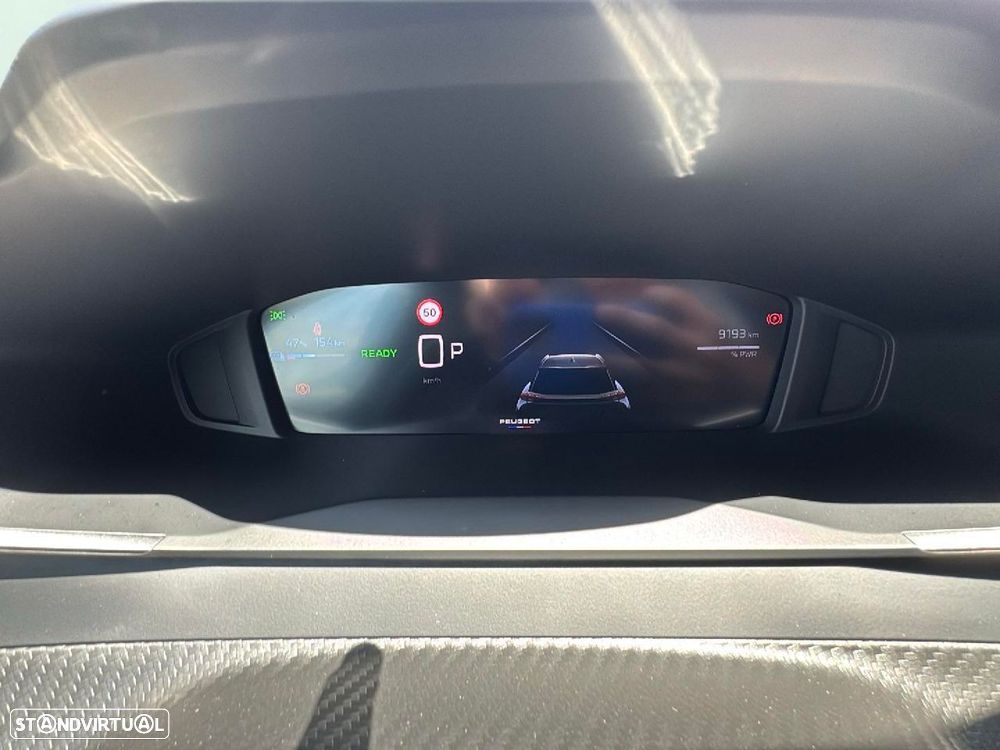 Peugeot e-2008 54 kWh Allure - 12