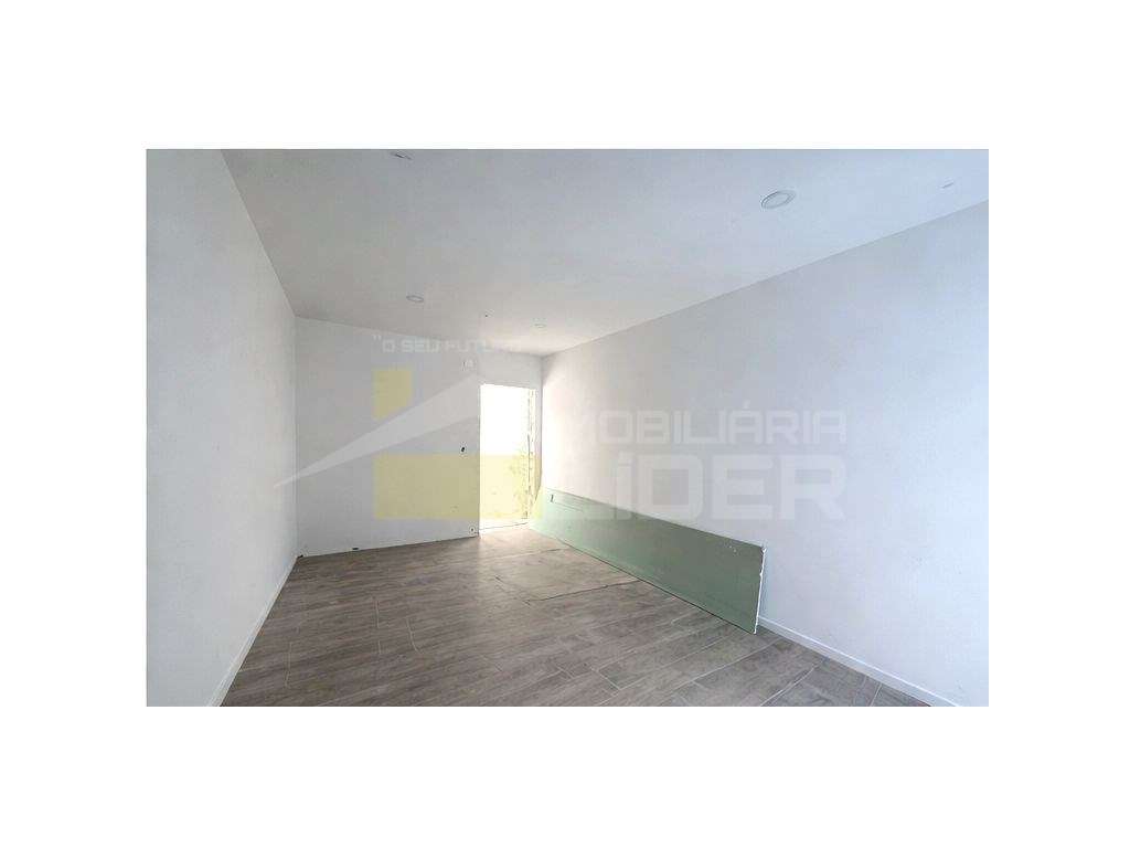 Oportunidade , Moradia T2 Paredes - Grande imagem: 4/12