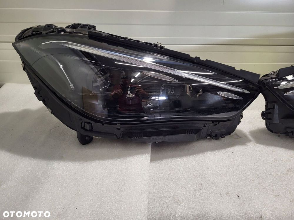 mercedes-benz cle w236 digital komplet lamp przednich a2369060101 - 2