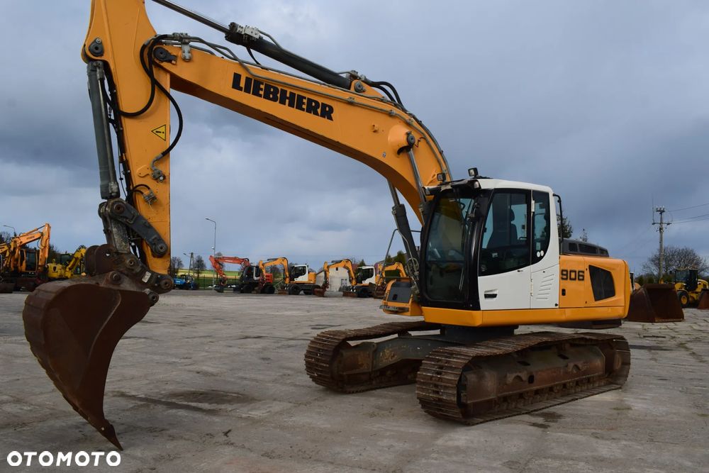 Liebherr R906 / 914 / 924 / Koparka Gąsienicowa / - 2