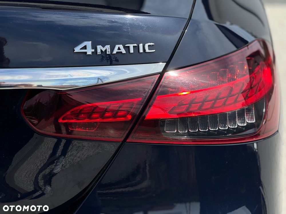Mercedes-Benz Klasa E 220 d 4-Matic AMG - 31