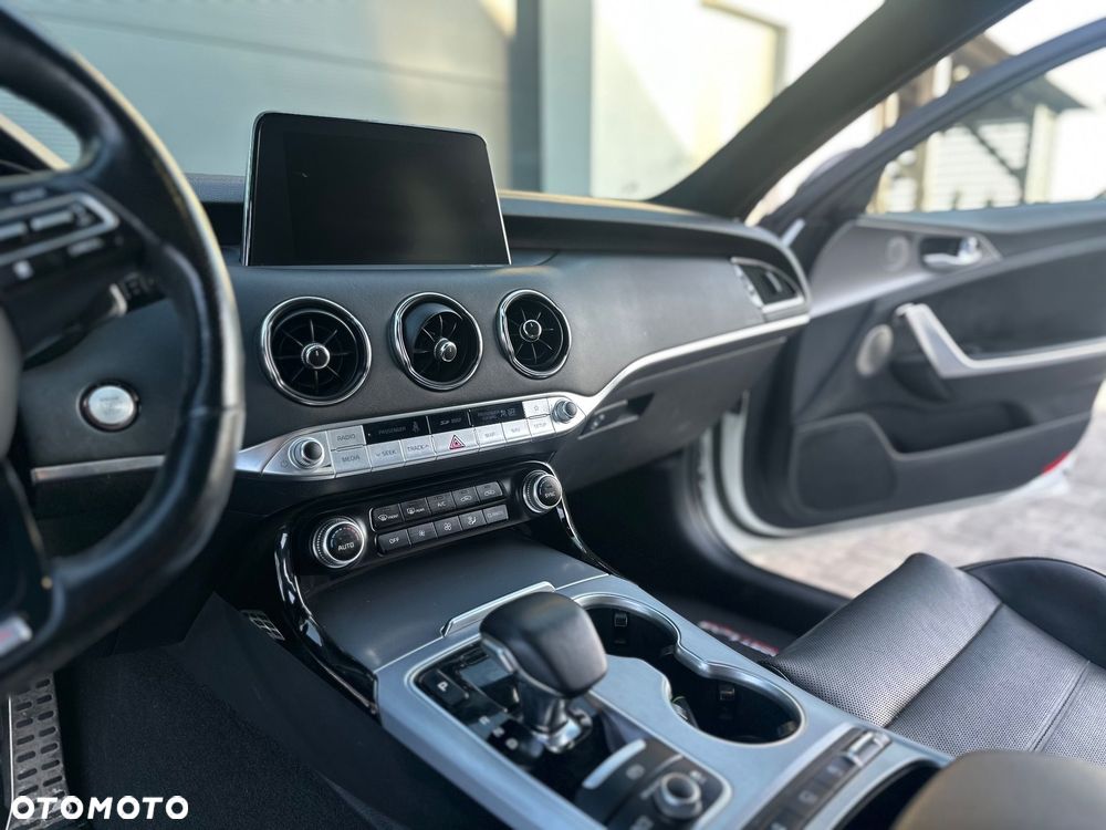 Kia Stinger 3.3 T-GDI V6 GT Prestige Line AWD - 35