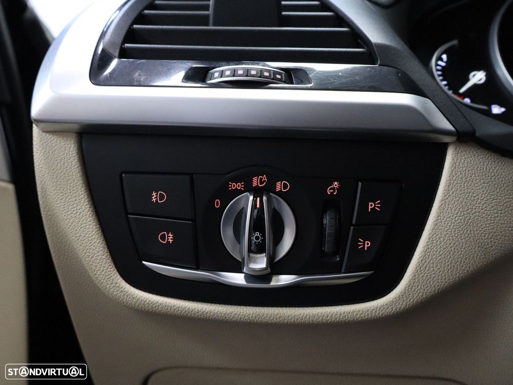 BMW X3 30 e xDrive Line Luxury - 22