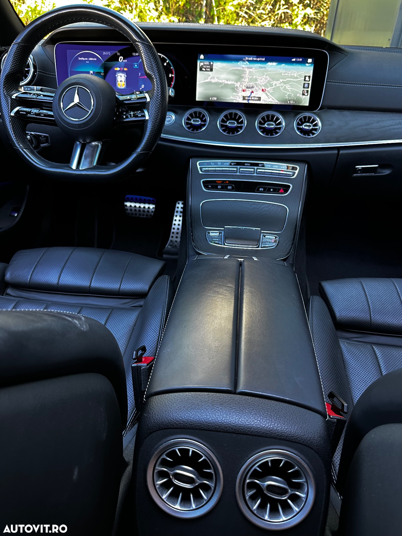Mercedes-Benz E 220 d Coupe Aut. - 11