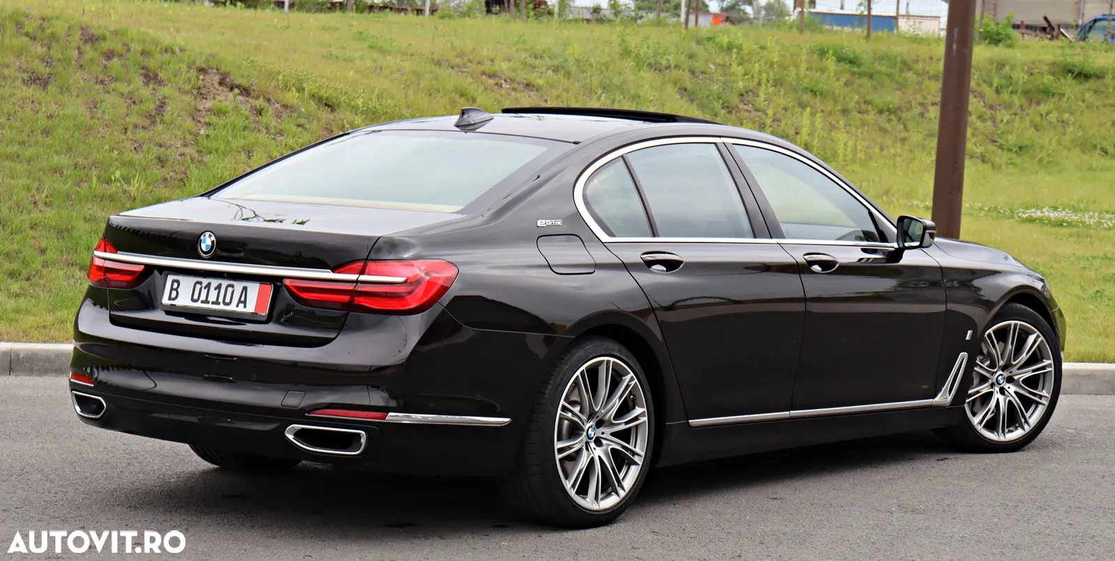 BMW Seria 7 740e iPerformance - 12