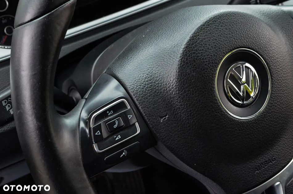 Volkswagen Passat 2.0 TDI Comfortline - 30