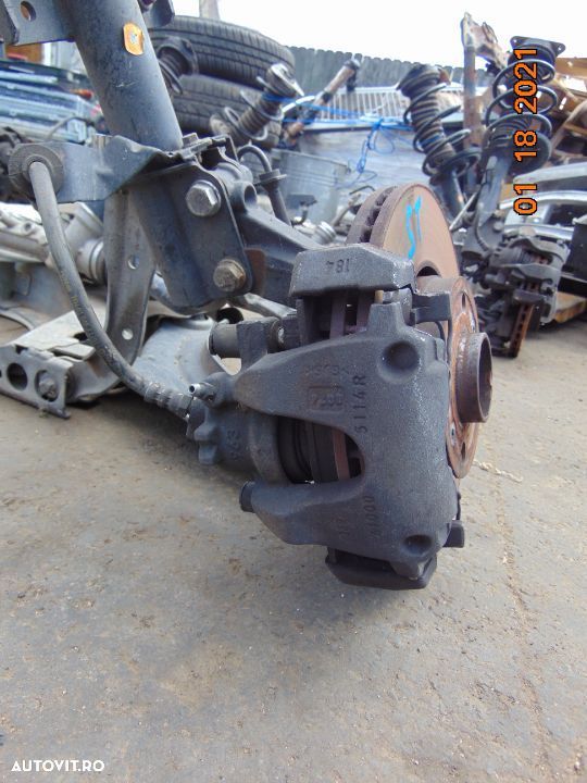 Etrieri fata Renault Clio 4 an 2012-2019 etrier fata  stanga dreapta dezmembrez clio 4 1.5dci 0.9tc - 1