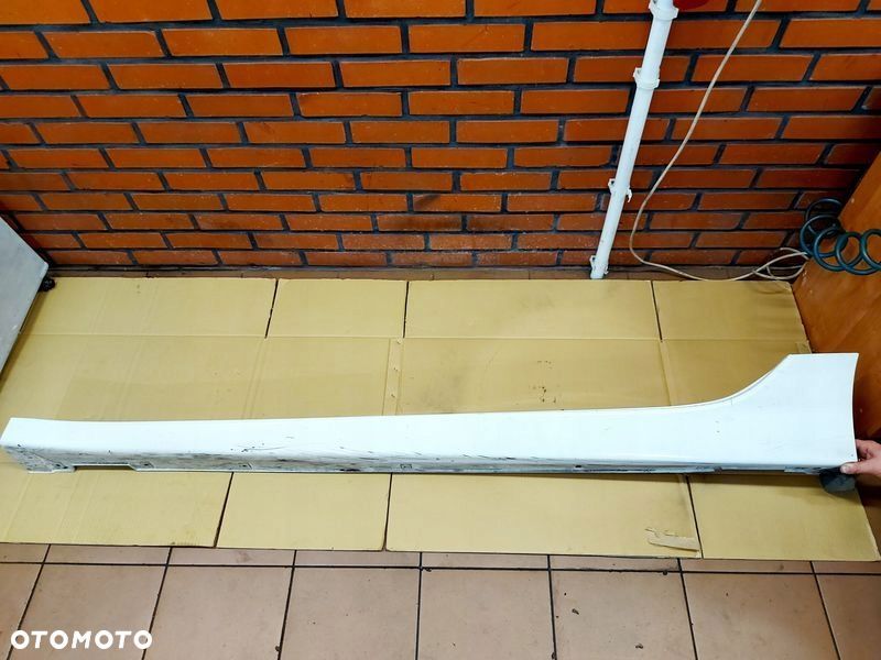 HYUNDAI I40 SEDAN LISTWA PROGOWA PROGU LEWA NCW 87761-3Z000 - 1