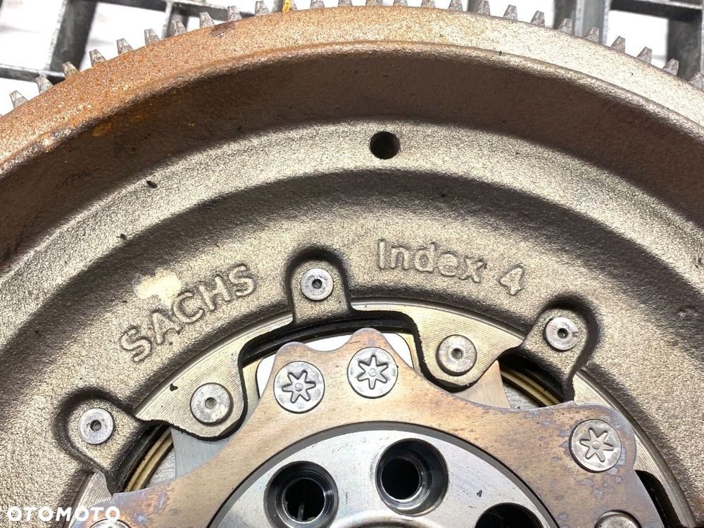 KOŁO DWUMASOWE  VW ARTEON (3H7, 3H8) 2017 - 2022 TSI R 235 kW [320 KM] benzyna 2020 - 2022 - 4