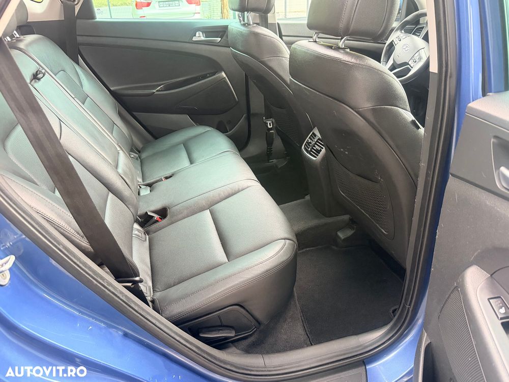 Hyundai Tucson blue 1.7 CRDi 2WD Style - 18