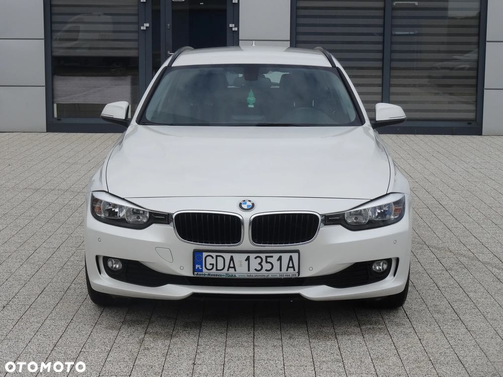 BMW Seria 3 318d - 4