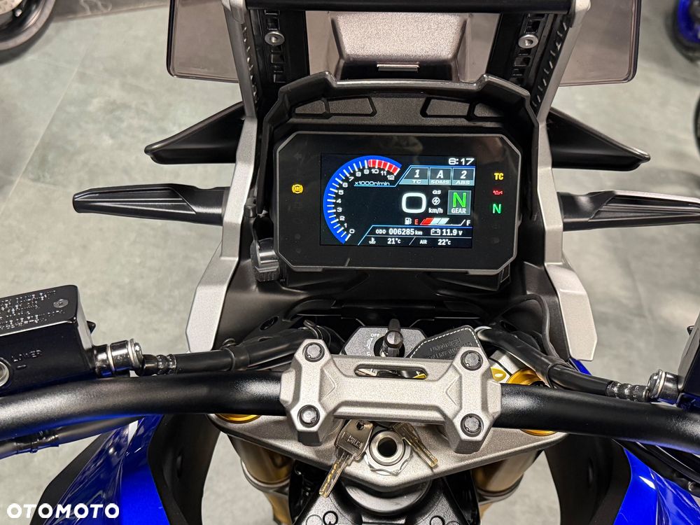 Suzuki V-STROM - 24