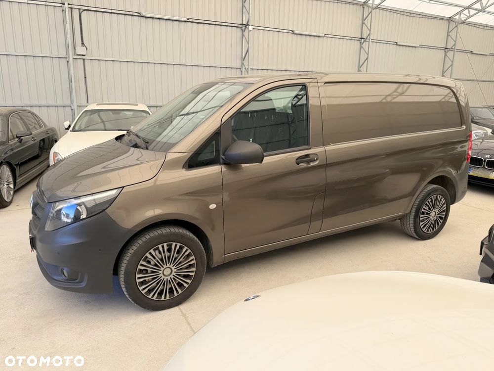Mercedes-Benz VITO - 11