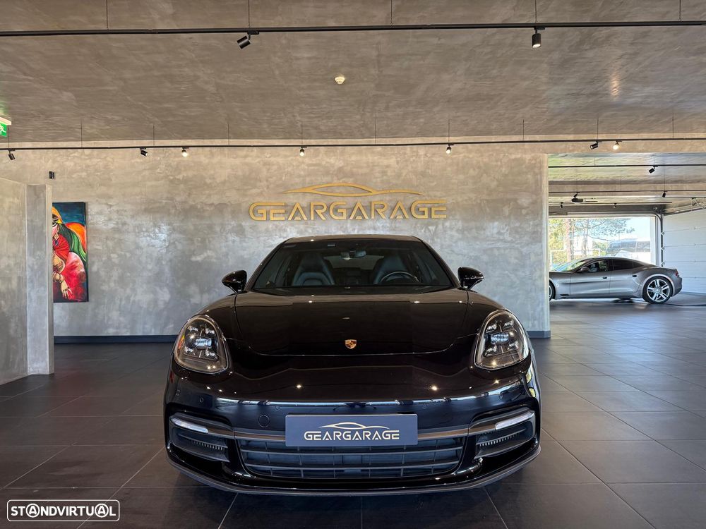 Porsche Panamera Sport Turismo - 4