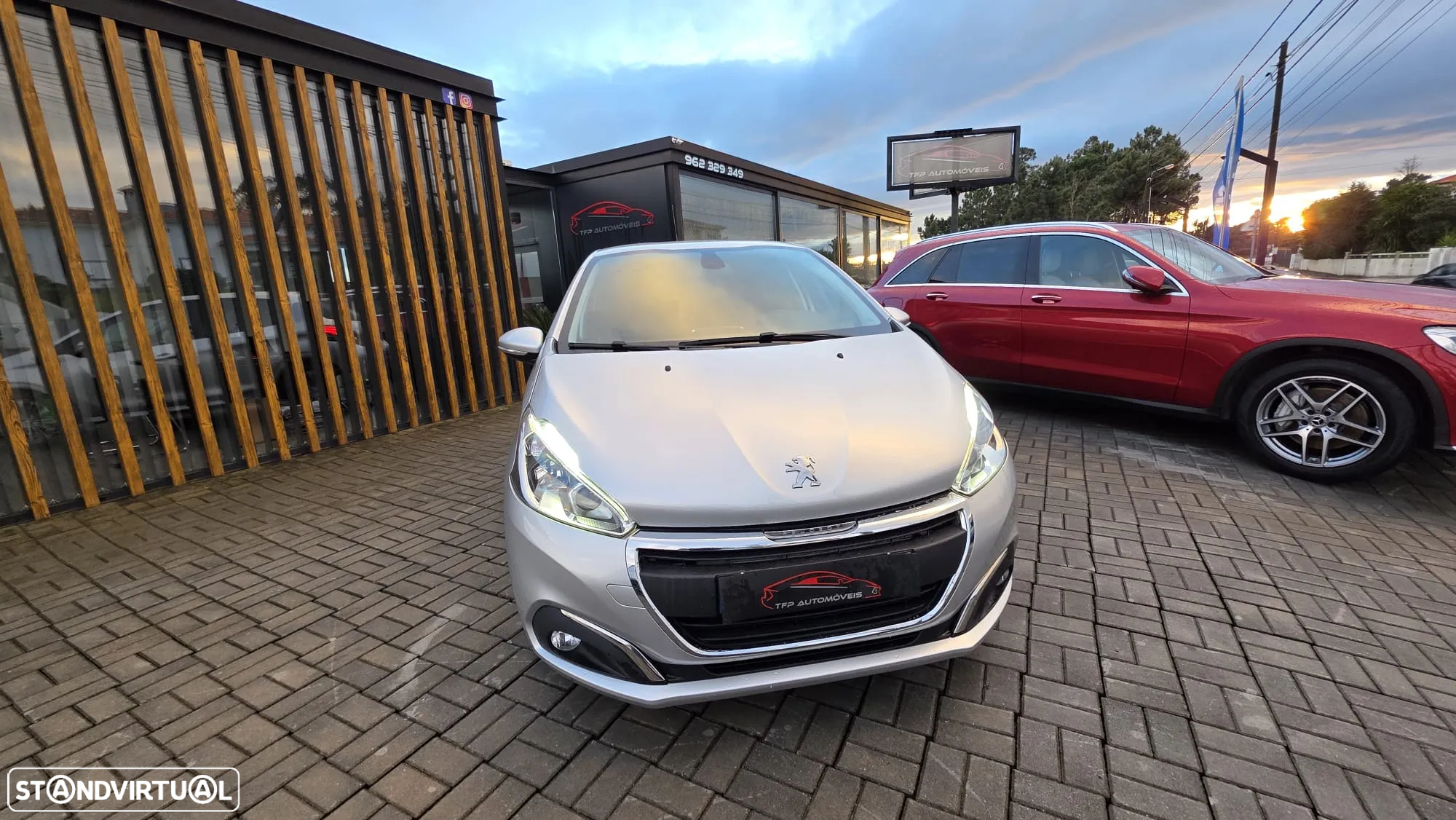 Peugeot 208 1.5 BlueHDi Signature - 11
