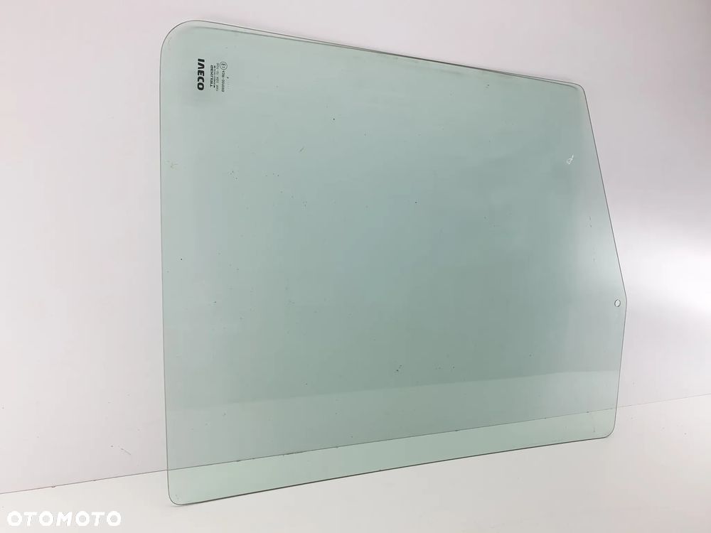 SZYBA DRZWI PRAWA   IVECO EUROCARGO - 8